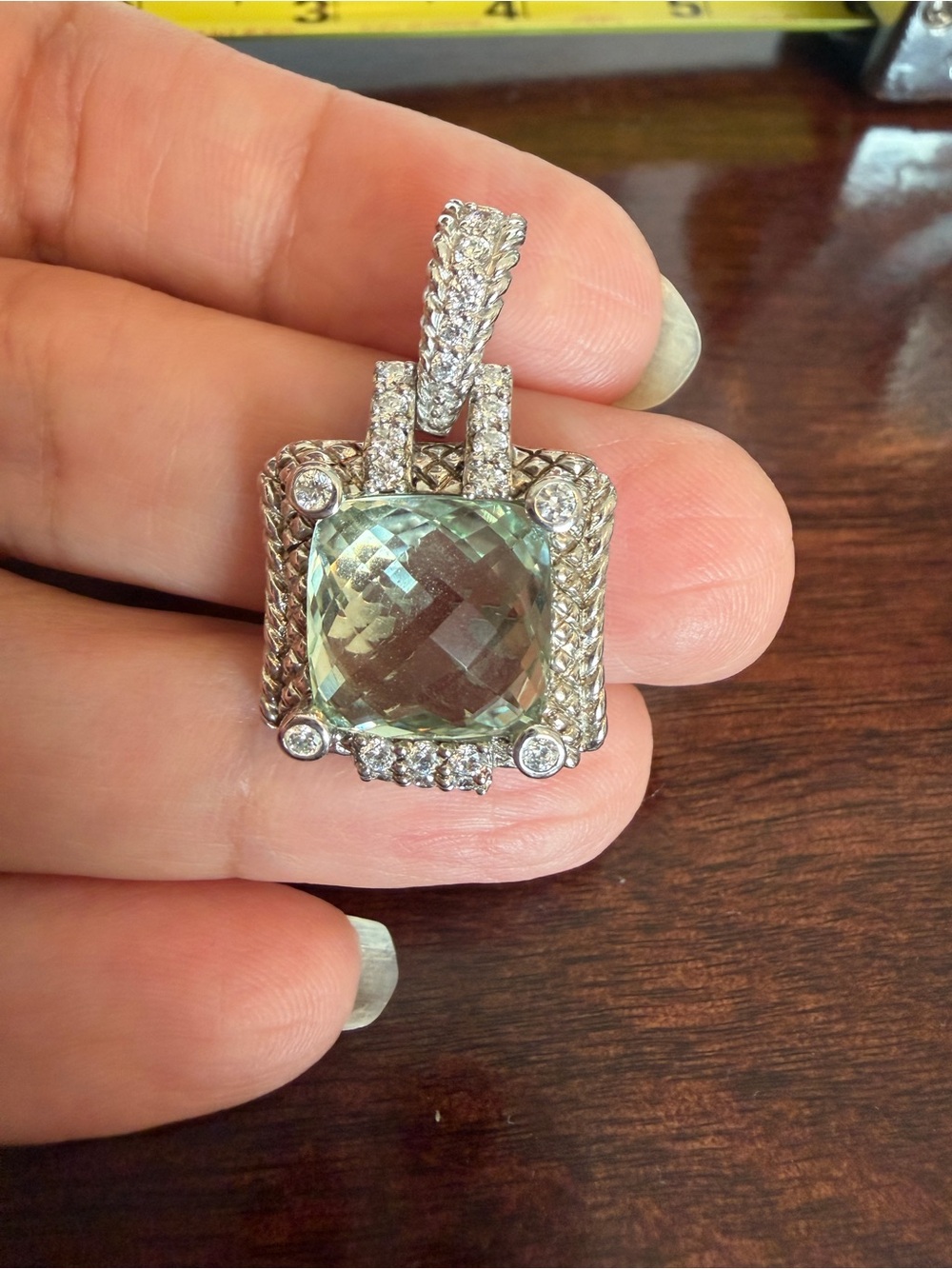 judith ripka sterling silver green amethyst pendant - Picture 3 of 5